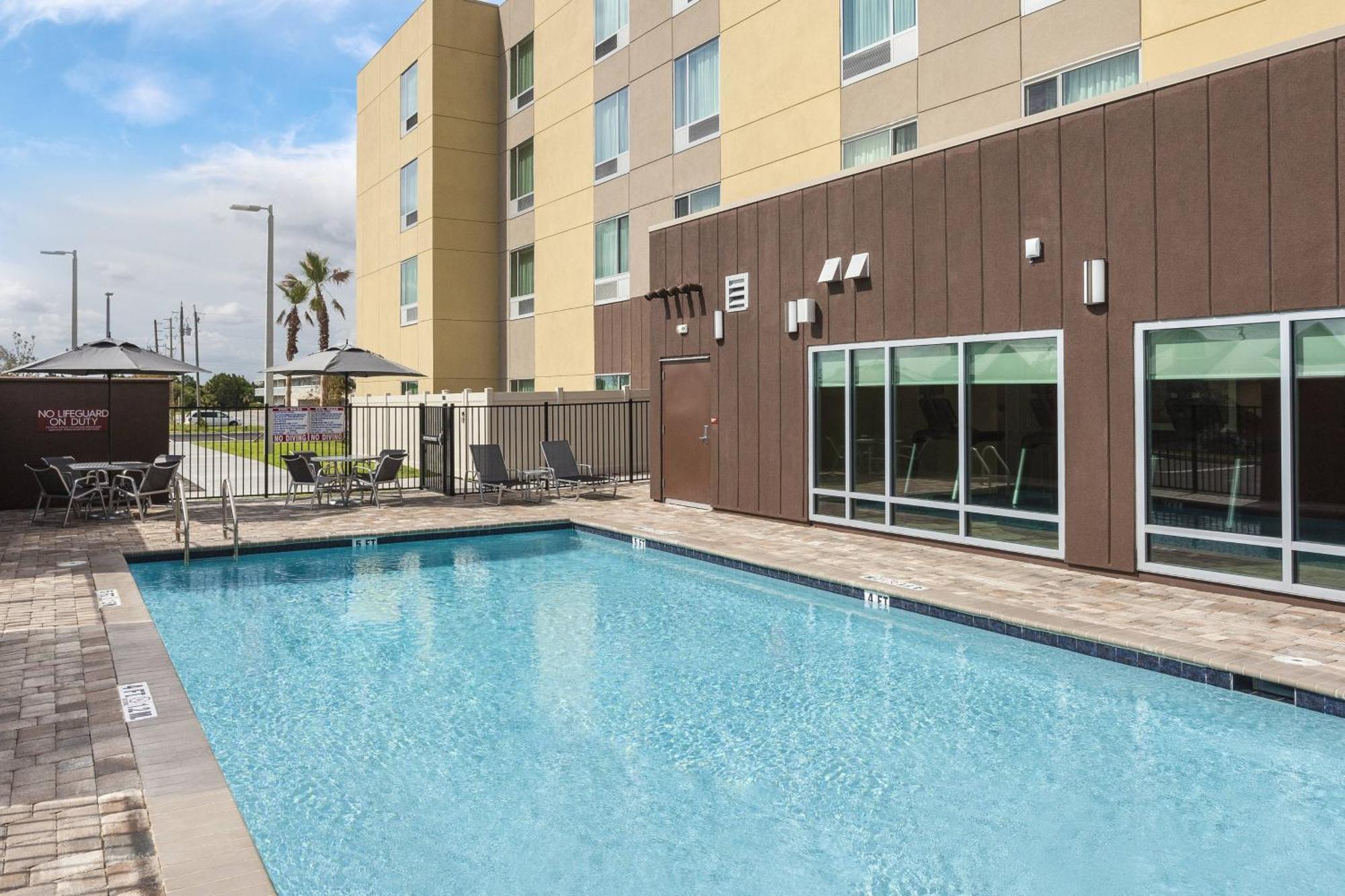 Towneplace Suites By Marriott Titusville Kennedy Space Center Exterior foto